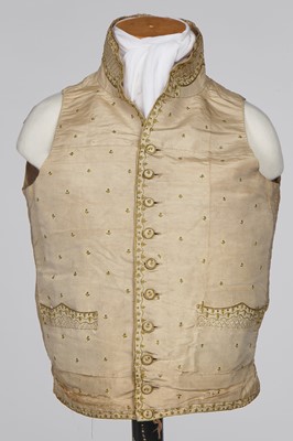 Lot 17 - A gentleman's embroidered buff silk waistcoat circa 1800 but remade using a late 18th century example