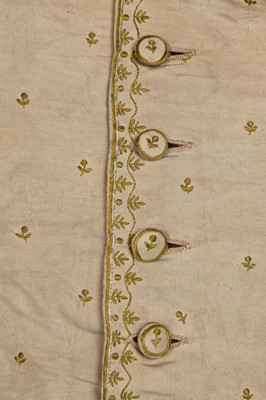 Lot 17 - A gentleman's embroidered buff silk waistcoat circa 1800 but remade using a late 18th century example
