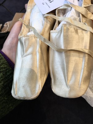 Lot 117 - Four pairs of shoes, 1820s-30s