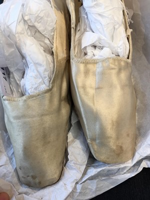 Lot 117 - Four pairs of shoes, 1820s-30s