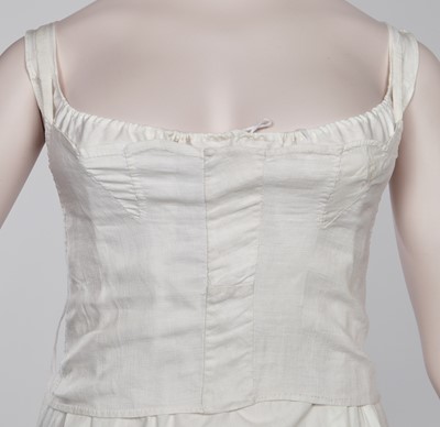 Lot 26 - A pair of girl's white linen short stays, probably French, circa 1805