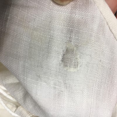 Lot 26 - A pair of girl's white linen short stays, probably French, circa 1805