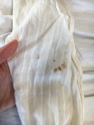 Lot 69 - A morning robe and chemise, 1820s