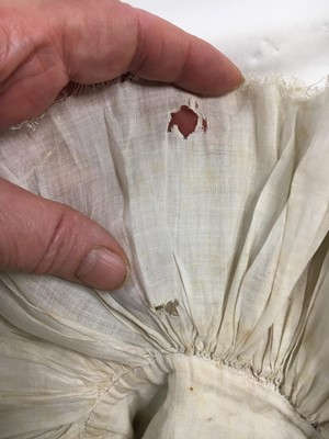 Lot 538 - A fine and rare shaped linen ruffler, English, 1620s