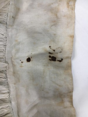 Lot 538 - A fine and rare shaped linen ruffler, English, 1620s