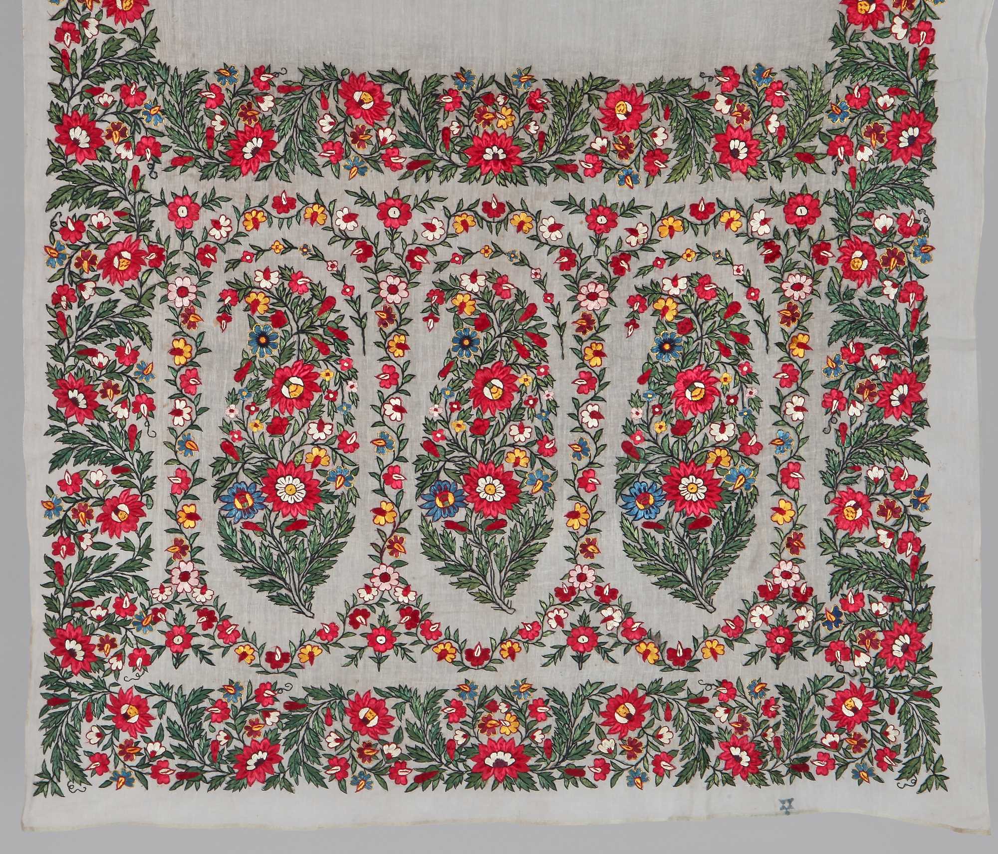 Lot 96 - A fine embroidered Delhi long stole, Indian 1815-25