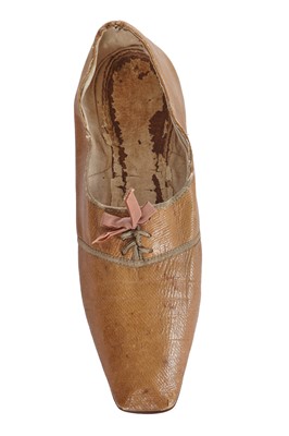 Lot 507 - A pair of tan Morocco leather walking shoes, 1810-20
