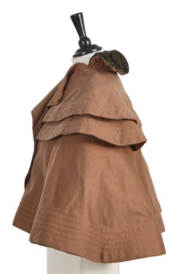 Lot 477 - A Doucet double-breasted capelet, circa 1900