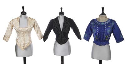 Lot 639 - A group of women's clothing, mainly circa 1910