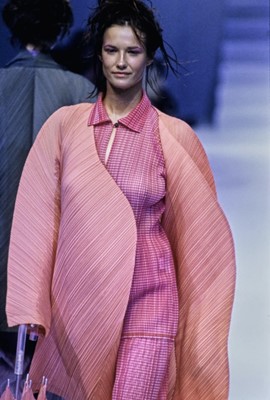 Lot 288 - An Issey Miyake brown pleated polyester coat, Spring-Summer 1995