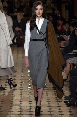 Lot 178 - An Hermès by Christophe Lemaire brown cashmere cape, Autumn-Winter 2013-14