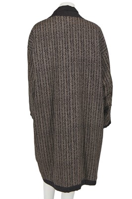 Lot 293 - An Issey Miyake unisex reversible quilted cotton coat, Autumn-Winter 1985-86