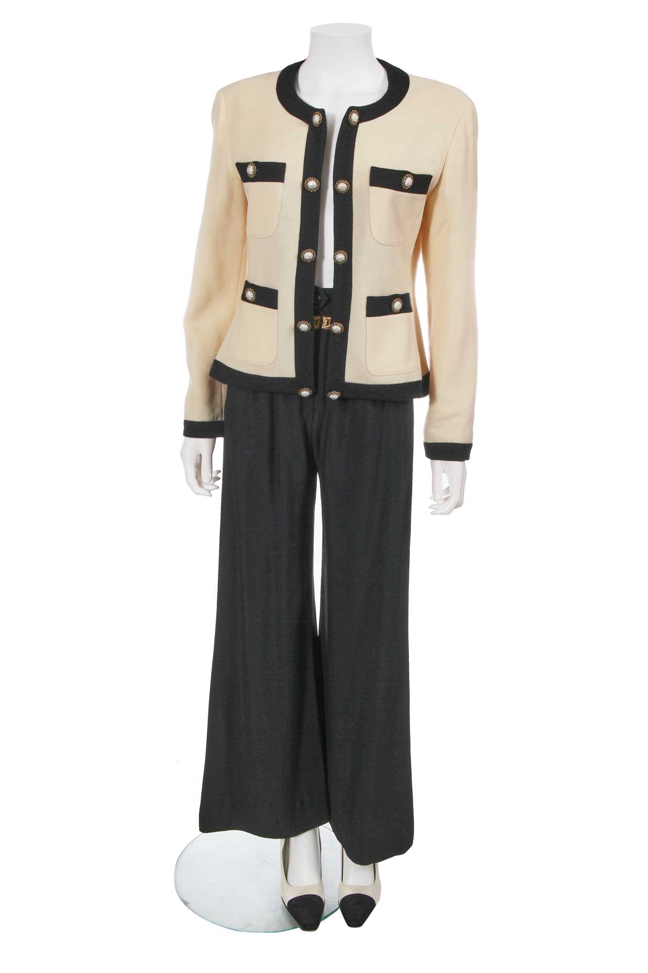 Lot 365 - A Moschino Chanel-inspired ensemble, 1990s-2000s