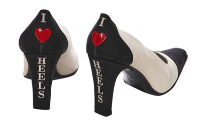 Lot 365 - A Moschino Chanel-inspired ensemble, 1990s-2000s