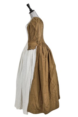 Lot 880 - A snuff-brown silk robe à l'Anglaise, circa 1775