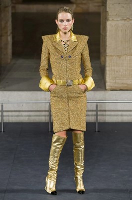Lot 1 - A fine Chanel by Karl Lagerfeld gold fantasy tweed coat, 'Egyptomania' collection, Métiers d'Art, Pre-Fall 2019