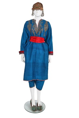 Lot 937 - An embroidered Indian ensemble, bought as a gift in 1893