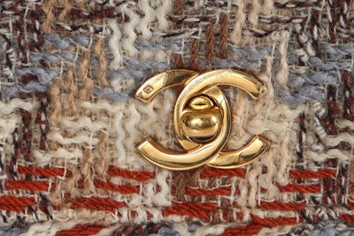 Lot 34 - A Chanel by Karl Lagerfeld tweed flap bag, 1980s