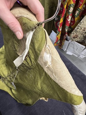 Lot 182 - An embroidered green silk coat and waistcoat, 1780s