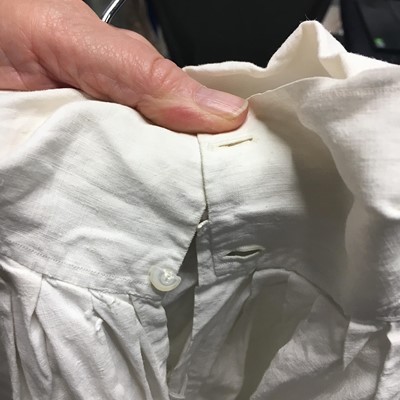 Lot 176 - A gentleman's linen shirt, circa 1800