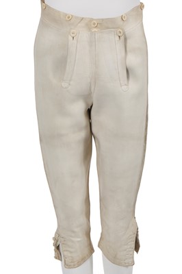 Lot 176 - A gentleman's linen shirt, circa 1800