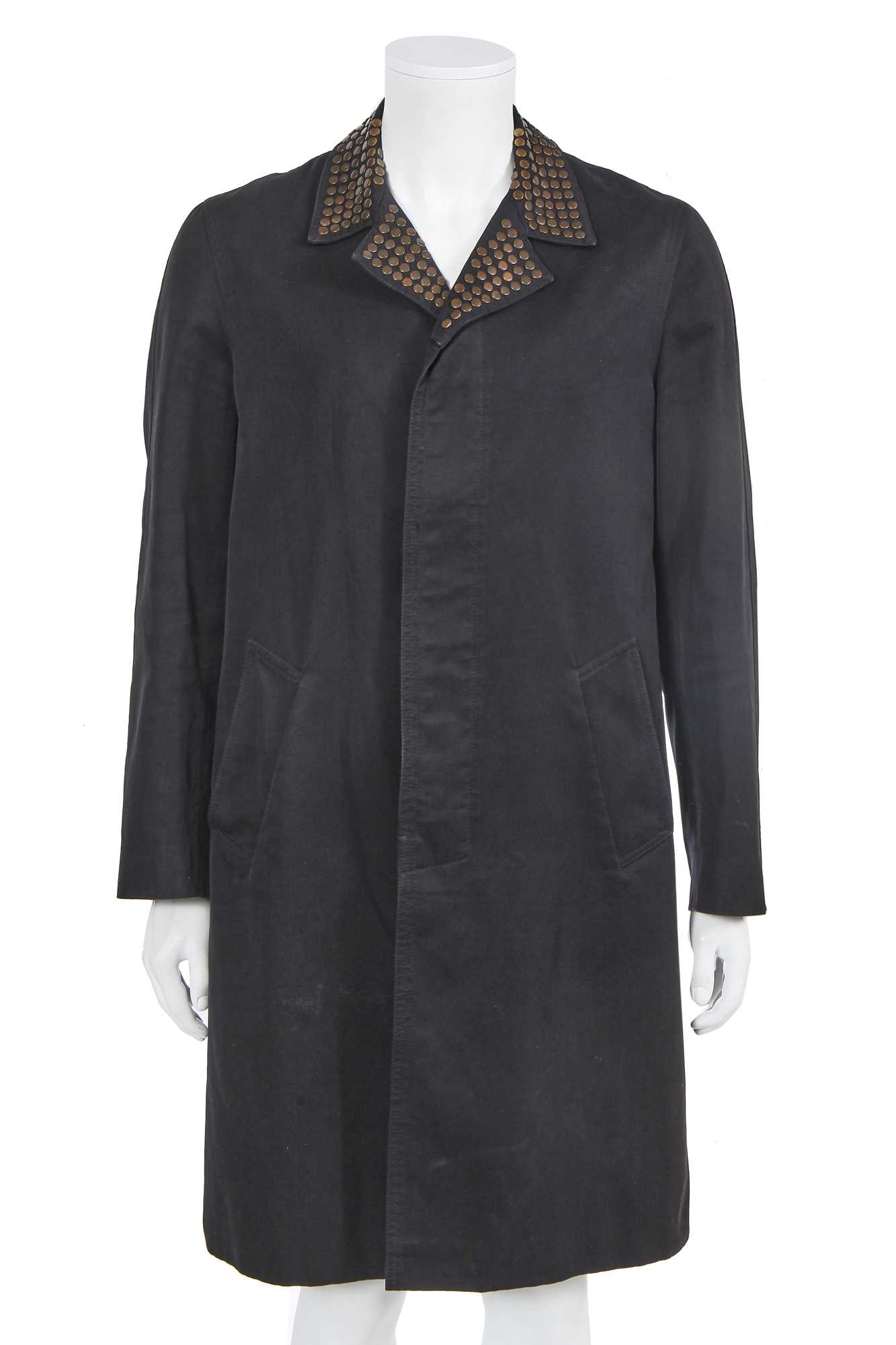 Lot 138 - A Maison Martin Margiela men's black cotton gabardine coat, Spring-Summer 2007