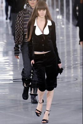 Lot 193 - A Chanel by Karl Lagerfeld red wool jersey sweater, 'Paris-Salzburg' collection, Métiers d'Art, Pre-Fall 2015