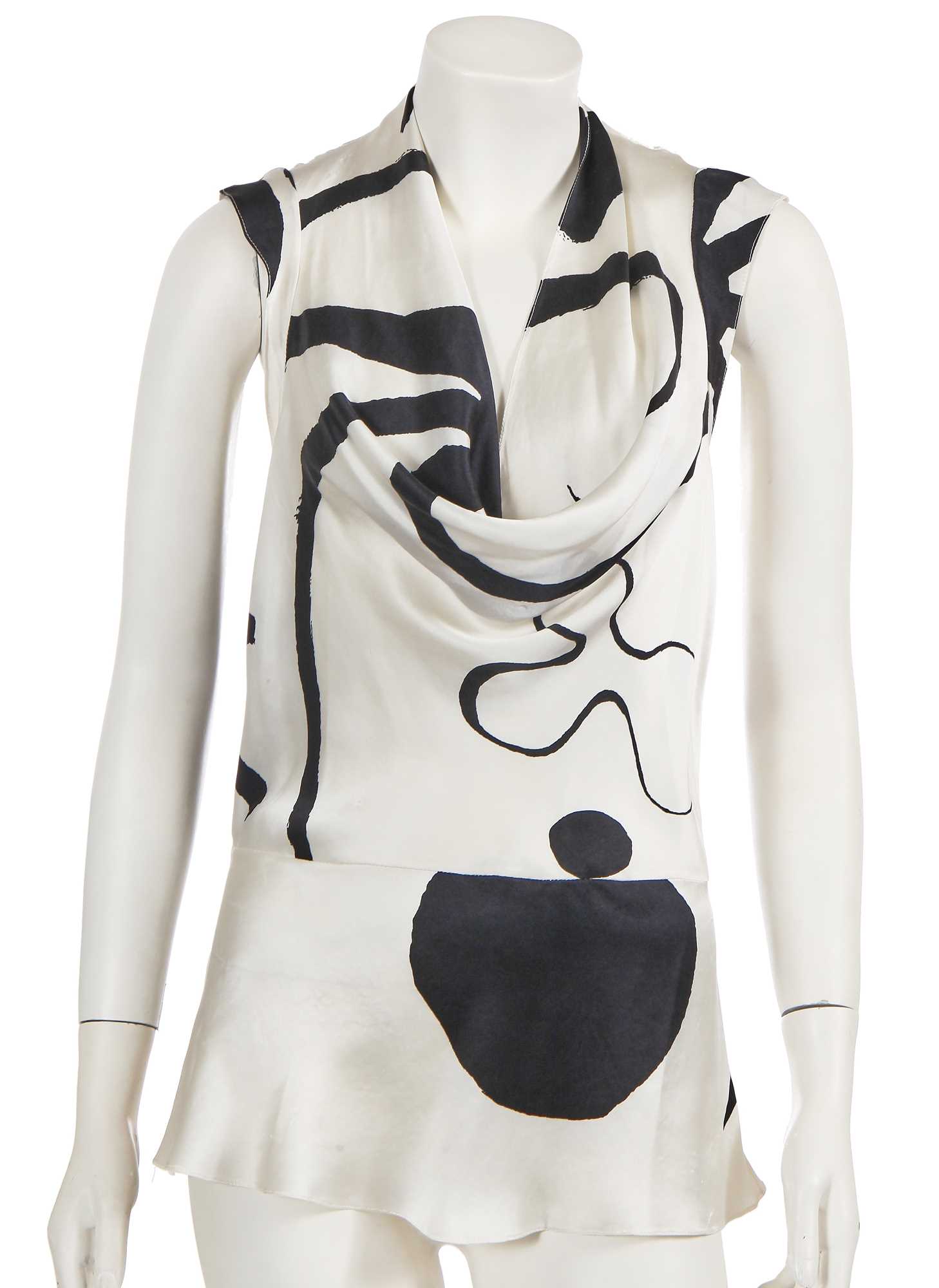 Lot 559 - A Samantha Shaw Calder-print Ascher silk blouse, late 1990s