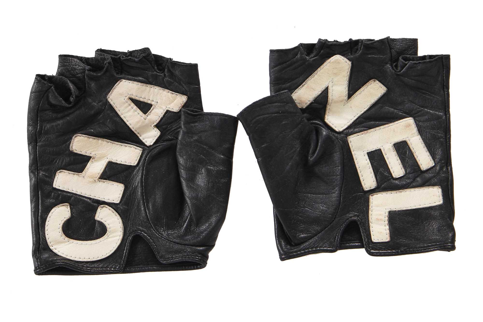 Lot 188 - A pair of Chanel by Karl Lagerfeld black and white lambskin glovelettes, 'Chanel by the Sea' collection, Spring-Summer 2019