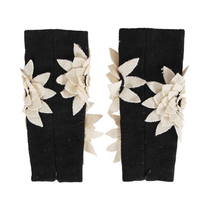 Lot 207 - A pair of Chanel by Karl Lagerfeld wool arm warmers, Autumn-Winter 2009-10