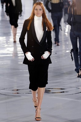 Lot 204 - Three pairs of Chanel by Karl Lagerfeld glovelettes, 2000s-2010s