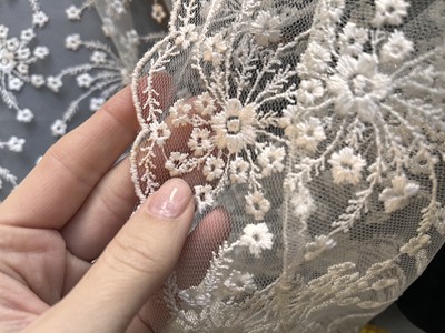 Lot 8 - Gwyneth Paltrow's wedding gown for Emma Woodhouse in the film 'Emma' 1996