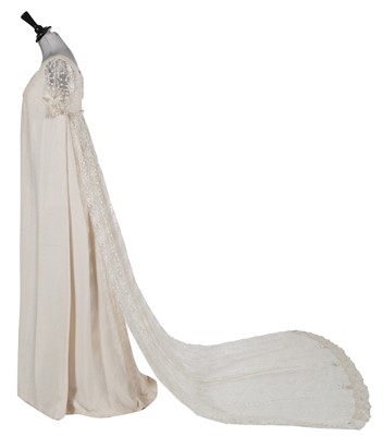 Lot 8 - Gwyneth Paltrow's wedding gown for Emma Woodhouse in the film 'Emma' 1996