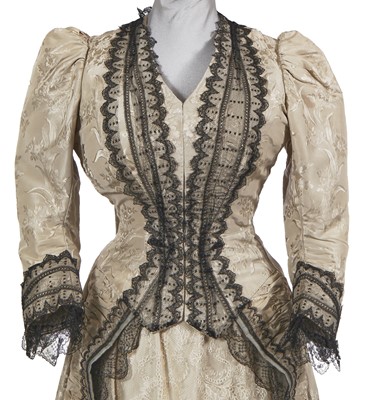 Lot 27 - Elizabeth Taylor's costume as Nadina Bulichoff in the film 'Young Toscanini', 1988