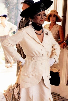 Lot 50 - Bette Davis' costume as Marie Van Schuyler in the 1978 film 'Death on the Nile'