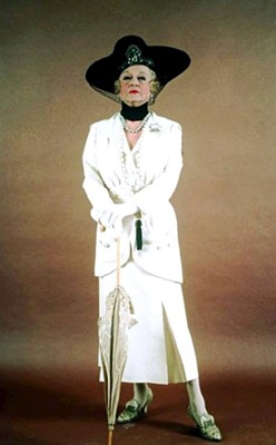 Lot 50 - Bette Davis' costume as Marie Van Schuyler in the 1978 film 'Death on the Nile'
