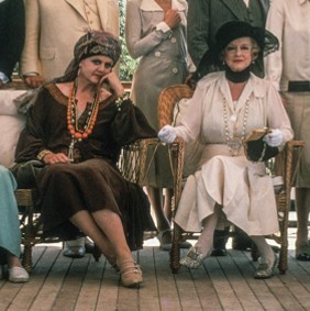 Lot 51 - Angela Lansbury's costume as Salome Otterbourne in the 1978 film 'Death on the Nile'