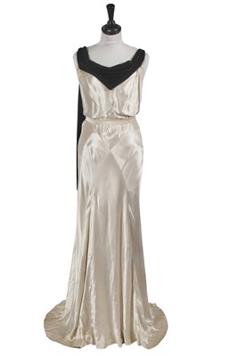 Lot 60 - Kristin Scott Thomas's costume as Sylvia McCordle in the film 'Gosford Park', 2002