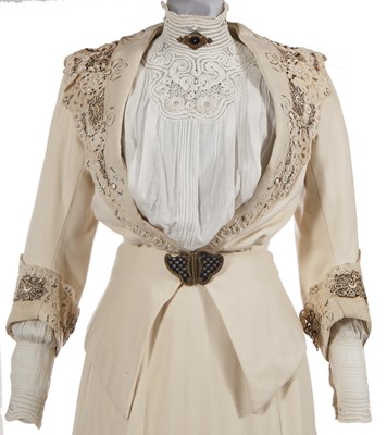 Lot 39 - Uma Thurman's costume as Charlotte Stant in the film 'The Golden Bowl', 2000