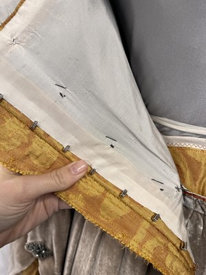 Lot 2 - Cate Blanchett's costume as Queen Elizabeth I in the film 'Elizabeth', 1998