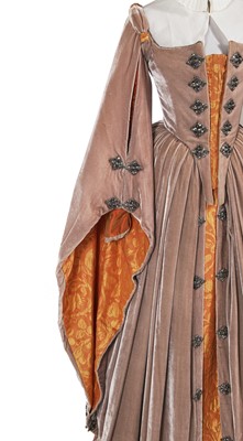 Lot 2 - Cate Blanchett's costume as Queen Elizabeth I in the film 'Elizabeth', 1998