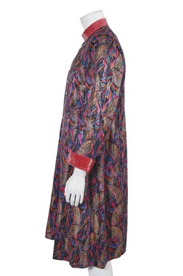 Lot 161 - A fine Ranken and Co. silk achkan made for the Maharaja Kameshwar Singh Bahadur, circa 1934