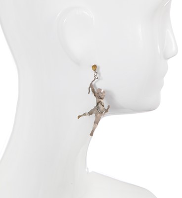 Lot 608 - A group of Slim Barrett jewellery, 1980s