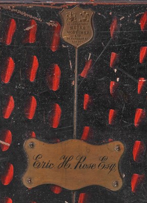 Lot 165 - A Meyer & Mortimer complete navy velvet court livery, 1928