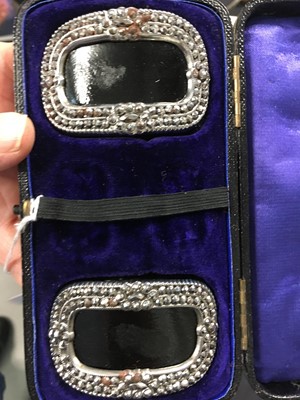 Lot 165 - A Meyer & Mortimer complete navy velvet court livery, 1928