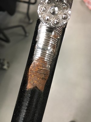 Lot 165 - A Meyer & Mortimer complete navy velvet court livery, 1928