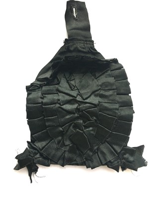 Lot 165 - A Meyer & Mortimer complete navy velvet court livery, 1928