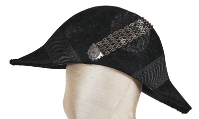 Lot 165 - A Meyer & Mortimer complete navy velvet court livery, 1928