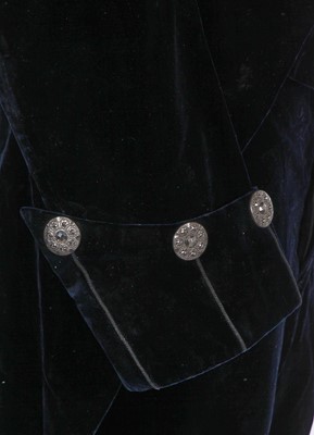 Lot 166 - A Sandon & Co Ltd navy velvet court livery, 1929