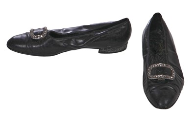 Lot 166 - A Sandon & Co Ltd navy velvet court livery, 1929